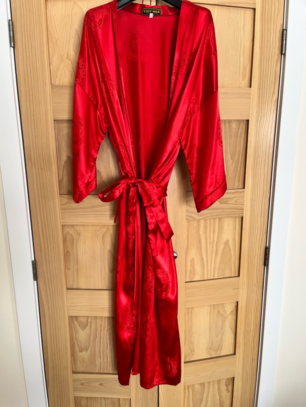 Vintage 100% Silk Women's Red Robe with Tie Waist